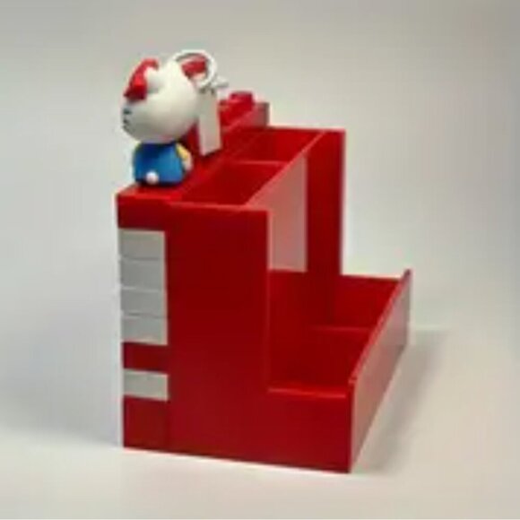 Hello Kitty Calendar Perpetual Calendar with Storage Red or Pink NWT - Picture 6 of 6